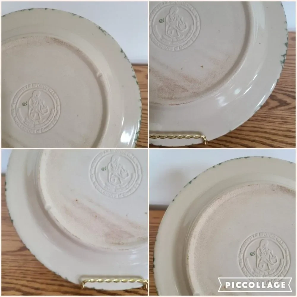 Workshops of Gerald E. Henn Pottery Green Roseville Spongeware Holiday Plate VTG